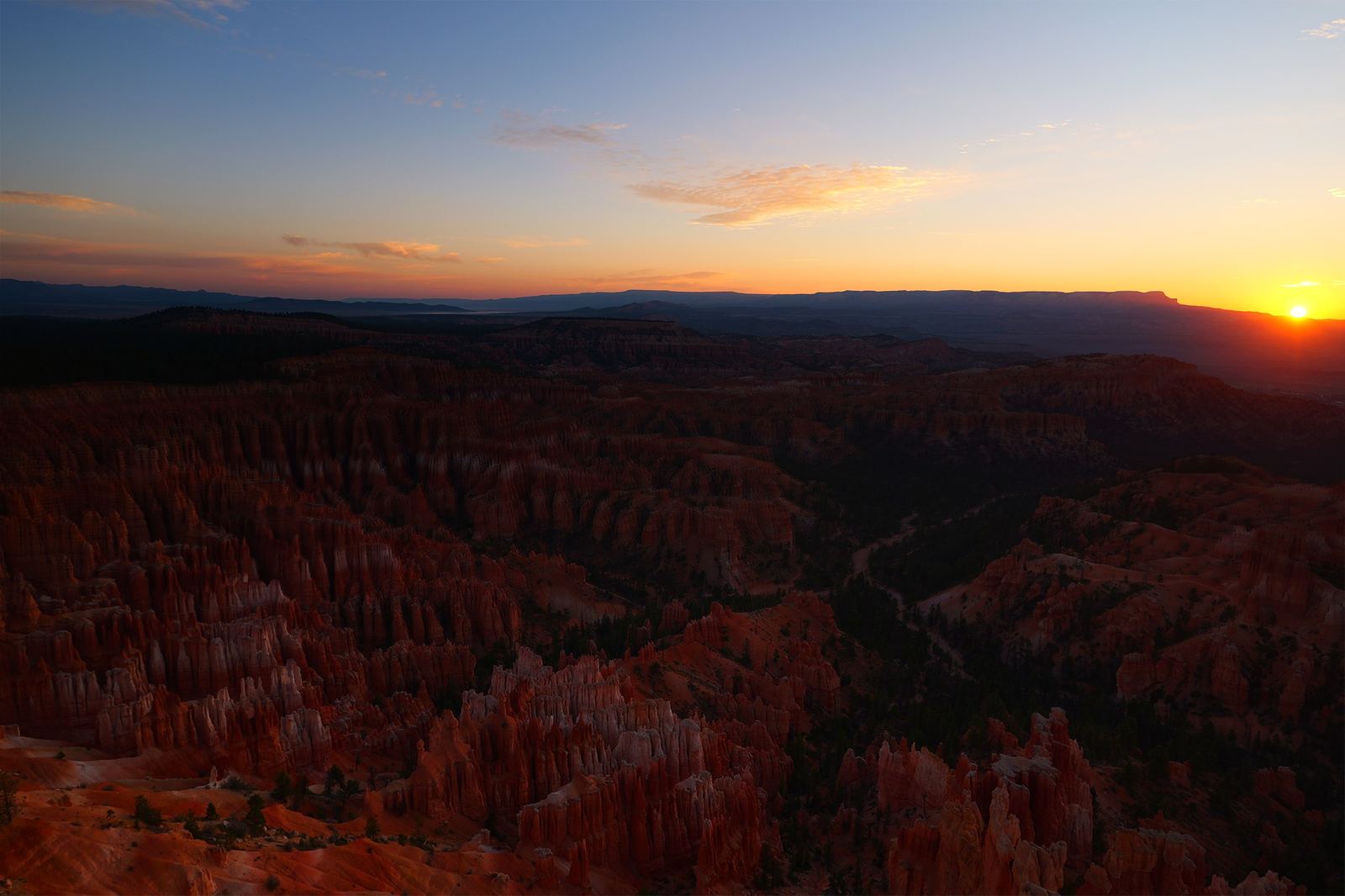 Bryce Canyon hoodoos at sunset