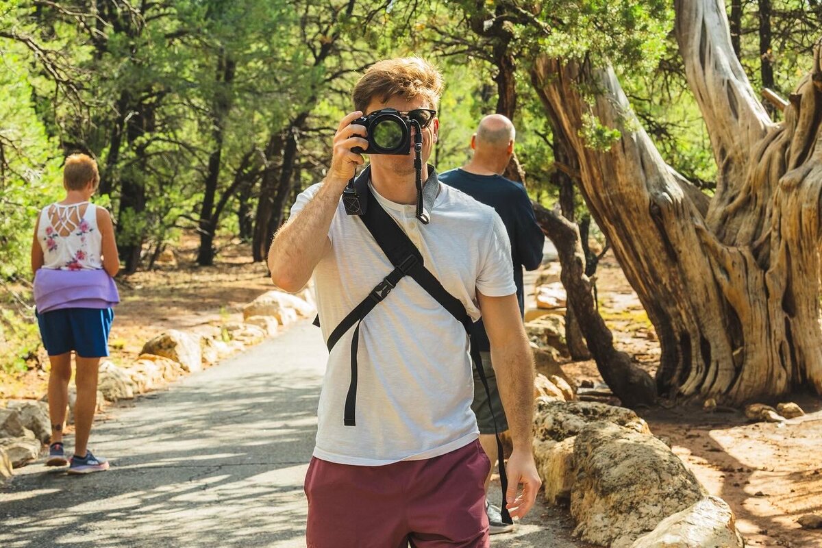 James shooting on location, Grand Canyon rim trail